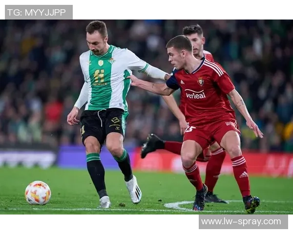 足球身体对抗规则解析与应用探讨提升比赛公平性与观赏性